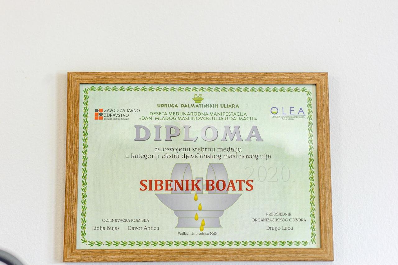 Ferienwohnung Sibenik Boats Raslina Exterior foto